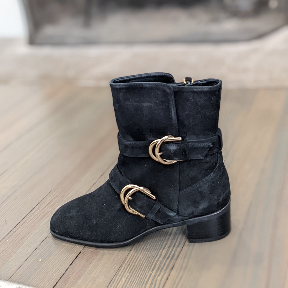 Stuart weitzman Britain booties suede 7